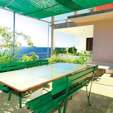 Gorgeous Apartment In Prizba With House Sea View * Prizba